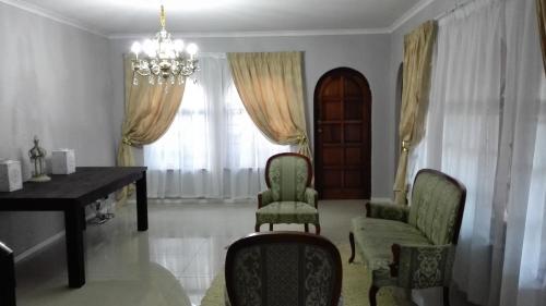Φωτογραφία από το άλμπουμ του Versailles B and B σε Gonubie