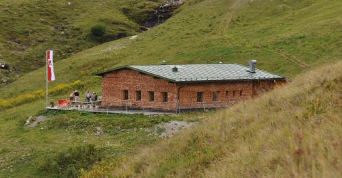 Gallery image of Hotel Walserstube in Warth am Arlberg