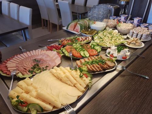 Φαγητό σε αυτό το παραθεριστικό πάρκο ή κάπου εκεί κοντά