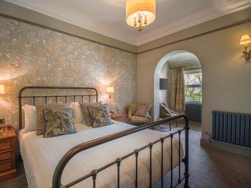 Foto da galeria de Penventon Park Hotel em Redruth