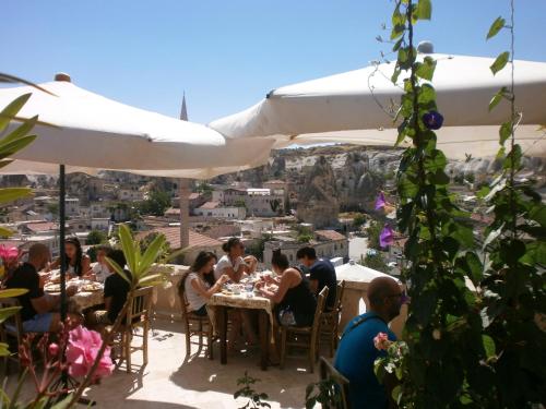 Khách lưu trú tại Kookaburra Hotel