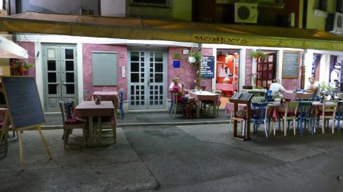 Studio apartment Amfora near Arena
