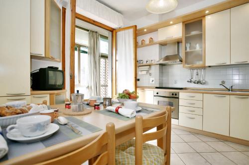 Кухня или кухненски бокс в Appartamento Rialdoli