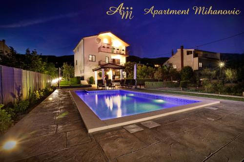 Apartment Mihanovic only for family with children