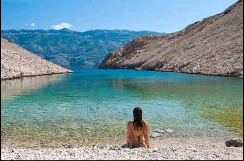 Aenona Sunny Apartment