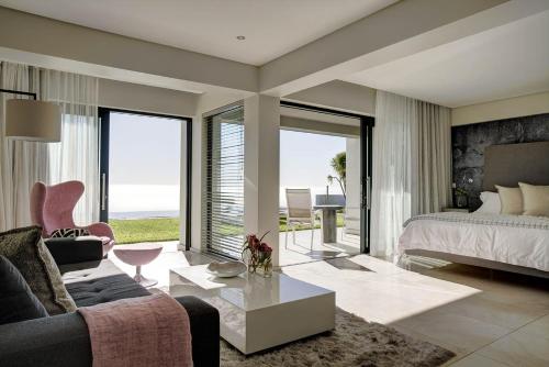 Gallery image of CB-ONE Luxury Stay in Cape Town