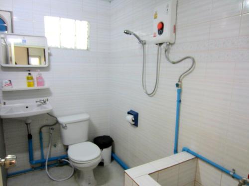 Un baño de Sakura House
