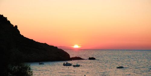 Gallery image of Camping Sole e Mare in Nisporto
