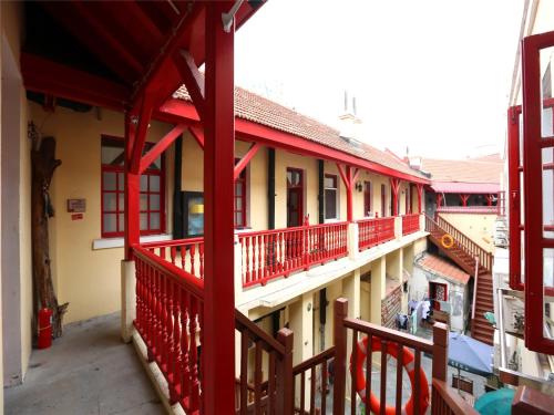 Gallery image of Wheat Youth Hostel Qingdao in Qingdao