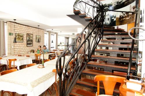 Posezení v ubytování Galatas Central Hotel