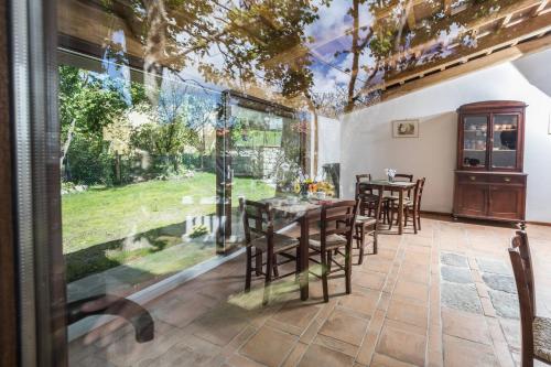 Κήπος έξω από το B&B Podere Legnotorto