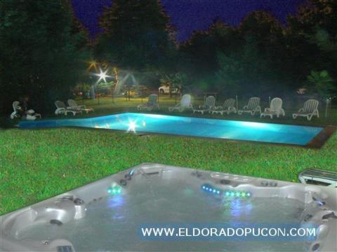 Bazén v ubytování Cabañas el Dorado Pucón nebo v jeho okolí