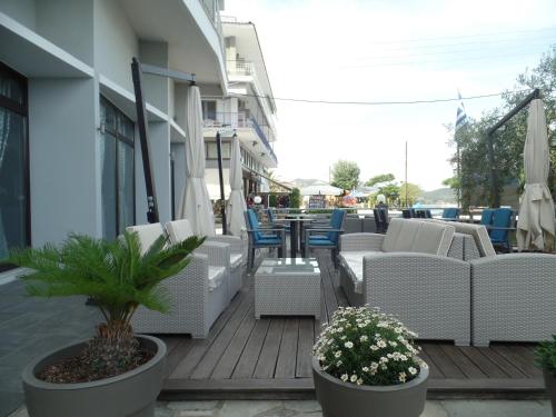 Фотография из галереи Plage Hotel в Неа-Перамосе