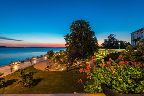 Aquamarine Sea View Apartment