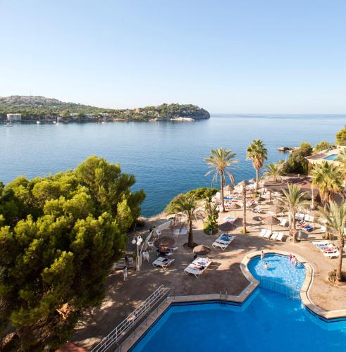 an aerial view of a resort with a swimming pool at TRH Jardín Del Mar in Santa Ponsa