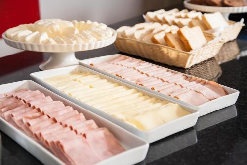 Jídlo v hotelu nebo okolí