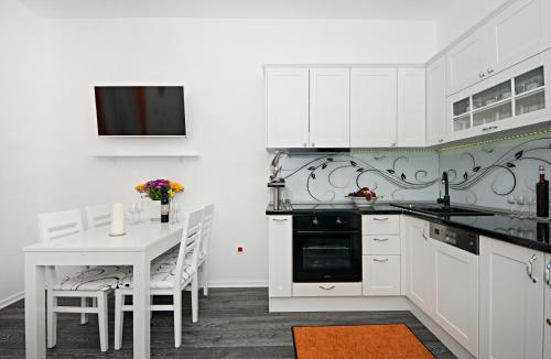 Apartments Mihaela