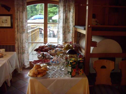 Gallery image of Albergo Garni' Laura in Baselga di Pinè