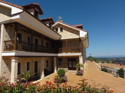 Gallery image of Hotel Mirador de Moriyón in Miravalles