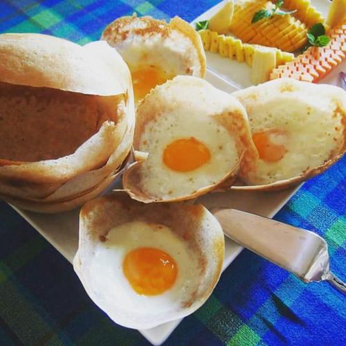 Comida en la casa de huéspedes o alrededores
