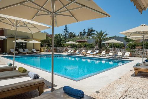 Πισίνα στο ή κοντά στο Daphnis Villas
