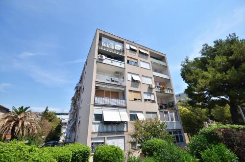 Sunshine Apartment
