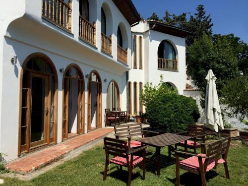 Κήπος έξω από το St John's House