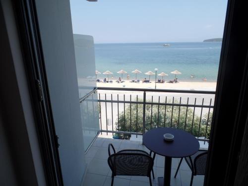 Фотография из галереи Plage Hotel в Неа-Перамосе