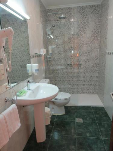 Ένα μπάνιο στο Hotel Anunciada