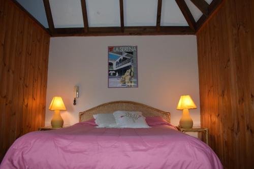 Кровать или кровати в номере Hotel Casa de Piedra