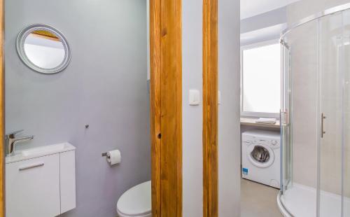 A bathroom at Apartment Dox