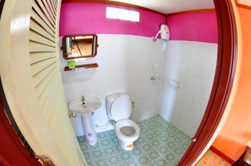 Gallery image of Phi Phi Sand Sea House in Phi Phi Don