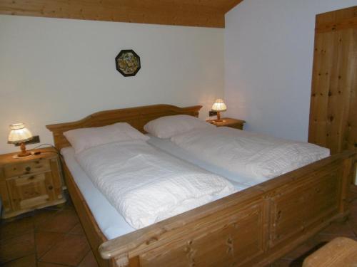 Katil atau katil-katil dalam bilik di Ferienhaus Römerhütte