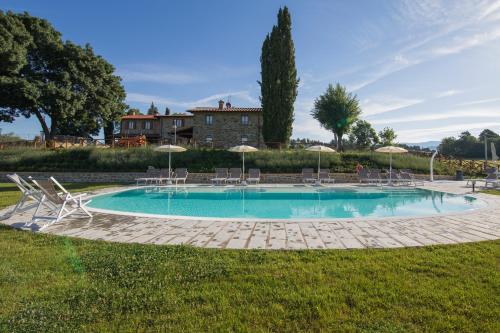 The swimming pool at or close to Agriturismo Quata Country House