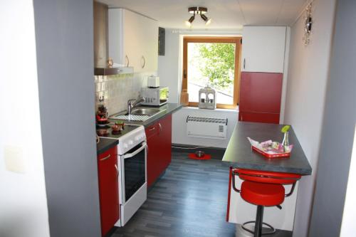 Una cocina o cocineta en Lesse matinal