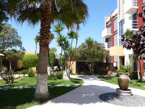 Zahrada ubytování Dali Suites Hotel