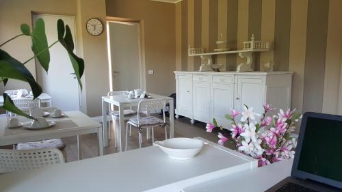 Φωτογραφία από το άλμπουμ του La Rosa Tra I Laghi B&B σε Meina