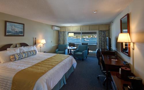 Ένα ή περισσότερα κρεβάτια σε δωμάτιο στο Browns Wharf Inn