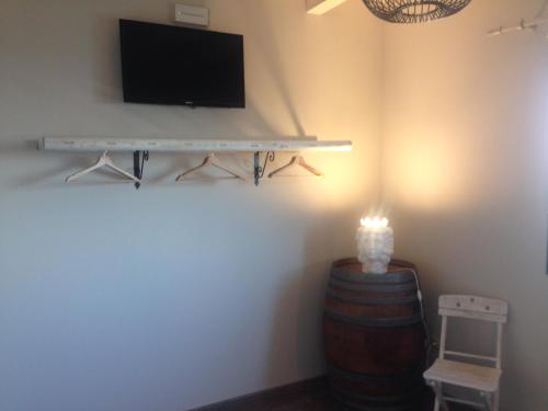 Una televisión o centro de entretenimiento en Borgo Barone