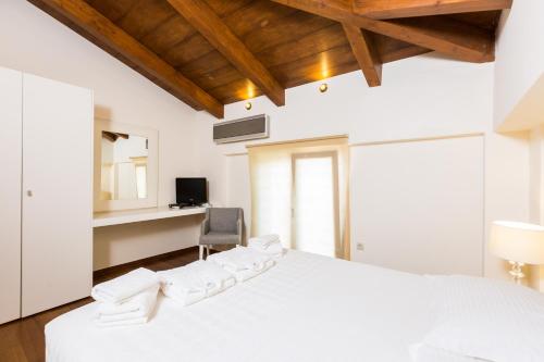 Postel nebo postele na pokoji v ubytování Leste Luxury Homes