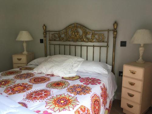 A bed or beds in a room at La Casa en el Camino