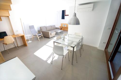 Χώρος καθιστικού στο Smart Suites Albaicin