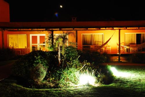 Κήπος έξω από το Punta Ramallo Posada
