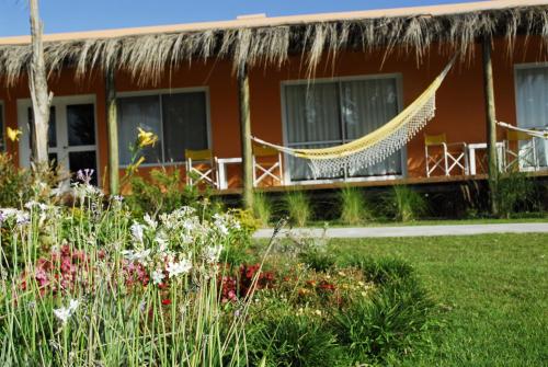 Κήπος έξω από το Punta Ramallo Posada