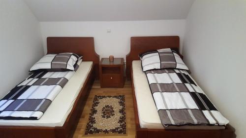 Posteľ alebo postele v izbe v ubytovaní Apartments zum Bayrisch Pub