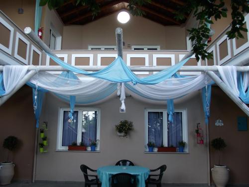 Gallery image of Studio Napoleon in Skala Sotiros