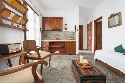 Gallery image of Tampakeika in Mouresi