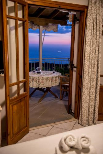 Gallery image of Aloni Studios & Apartments in Athanion