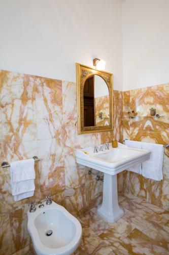 Koupelna v ubytování Residenza Fabroni