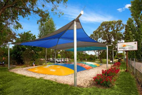 Πισίνα στο ή κοντά στο Armidale Tourist Park